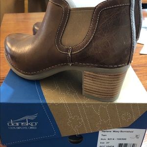 Dansko Harlene Ankle Boot